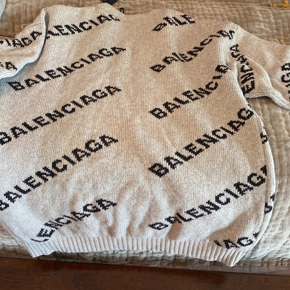 Balenciaga worn grey sweater - Picture 3 of 3